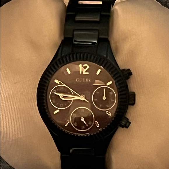 Guess Watch - Picture 2 of 2